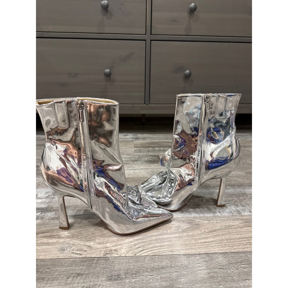 Sam Edelman Women's Esmae2 Silver Bow Bootie heels 8.5 New - Picture 4 of 8